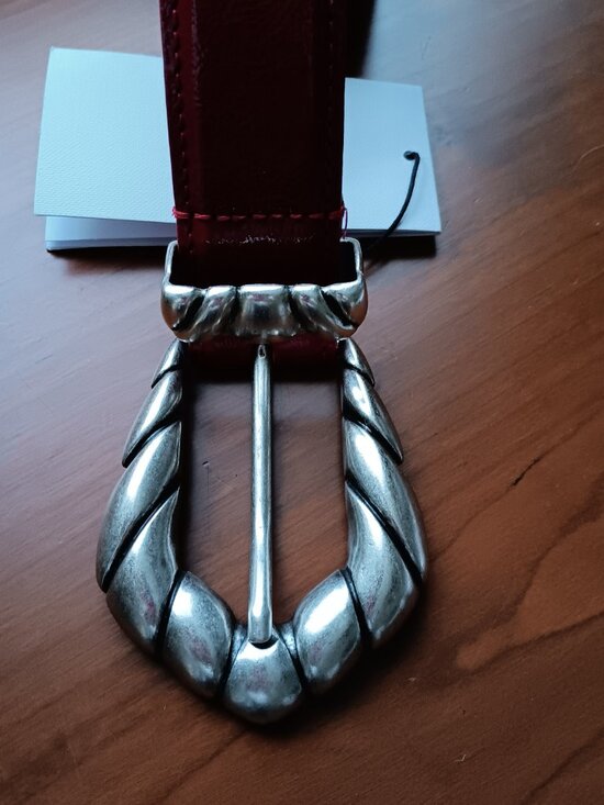 IRO Lipstick Red Leather Embella 1-1/4 Inch Belt with Silver Buckle main image 9